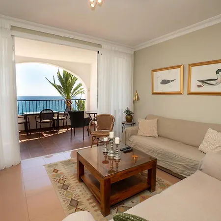 Tuhillo 2f Menyber Nerja